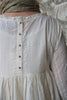 Les Ours Kleid SAMAYA in altweiss (ecru) - softe, geprägte Baumwolle
