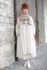 Les Ours Kleid AMIA in antikweiss (ecru) - gecrashte Baumwolle mit eingewebten Streifen