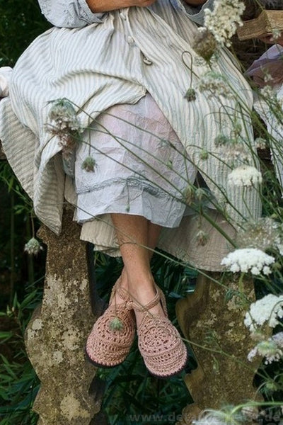 Les Ours Ballerinas/Sandalen in altrose - Häkel aus reiner Baumwolle